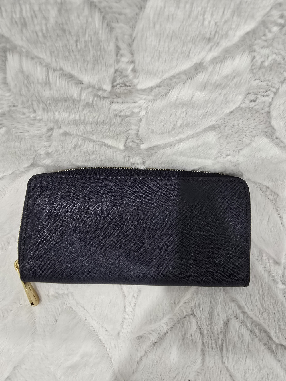 Michael Kors Navy Zip Around Saffiano Wallet with Gold Hardware OFFERS WELCOME!! - Picture 3 of 6